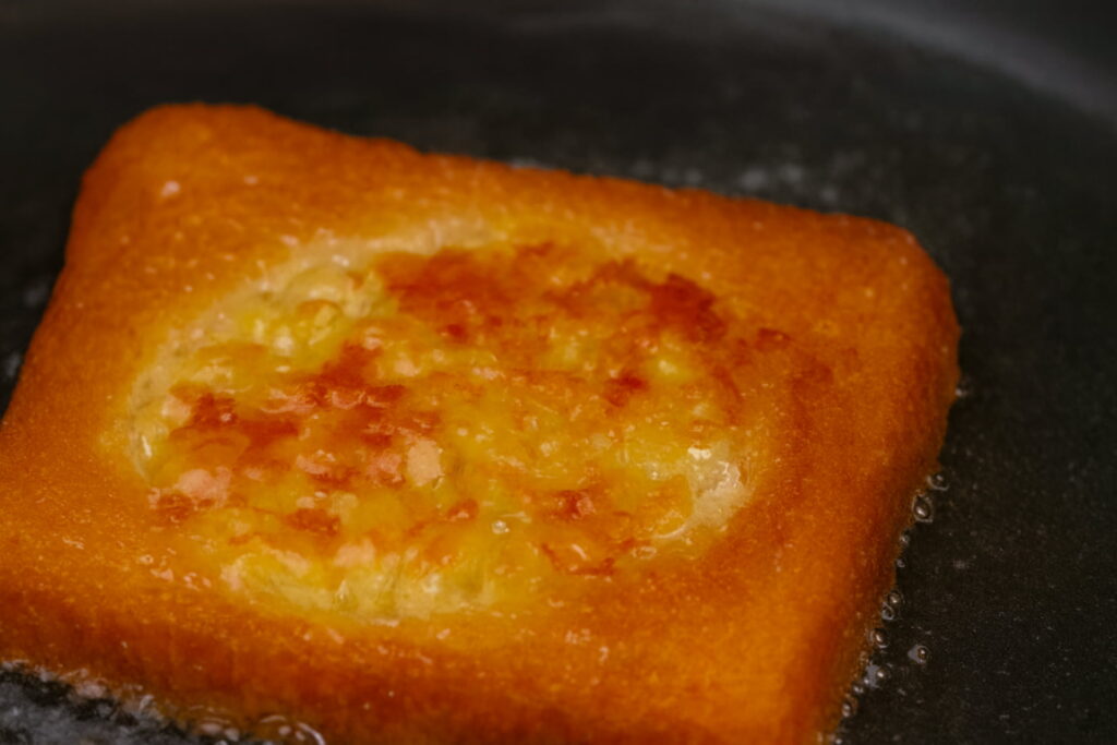 bread pasta sandwich, pasta sandwich frying, bread appetizers